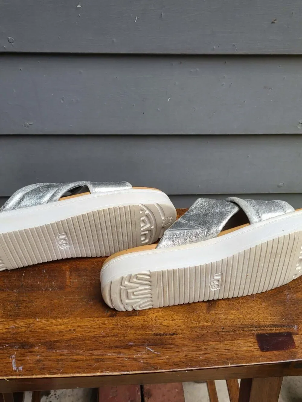 UGG Silver Metallic Zayne Sandals size 8